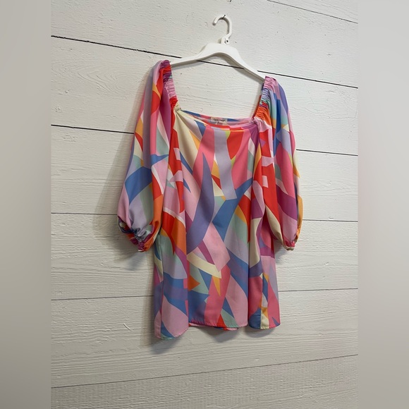 Boutique Top - Picture 3 of 4